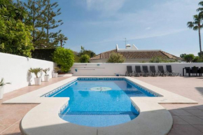 049 - Modern & Spacious Holiday Villa With Private Pool, Fuengirola